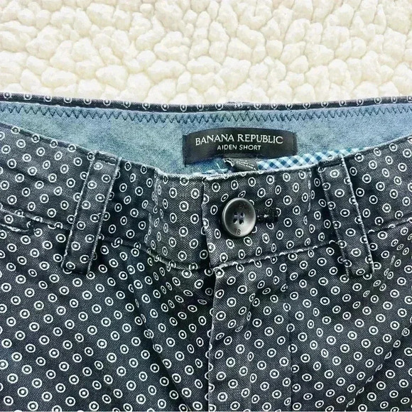 Banana Republic Pants - Banana Republic Navy Aiden Flat Front Cotton Chino Mens Shorts Size 29